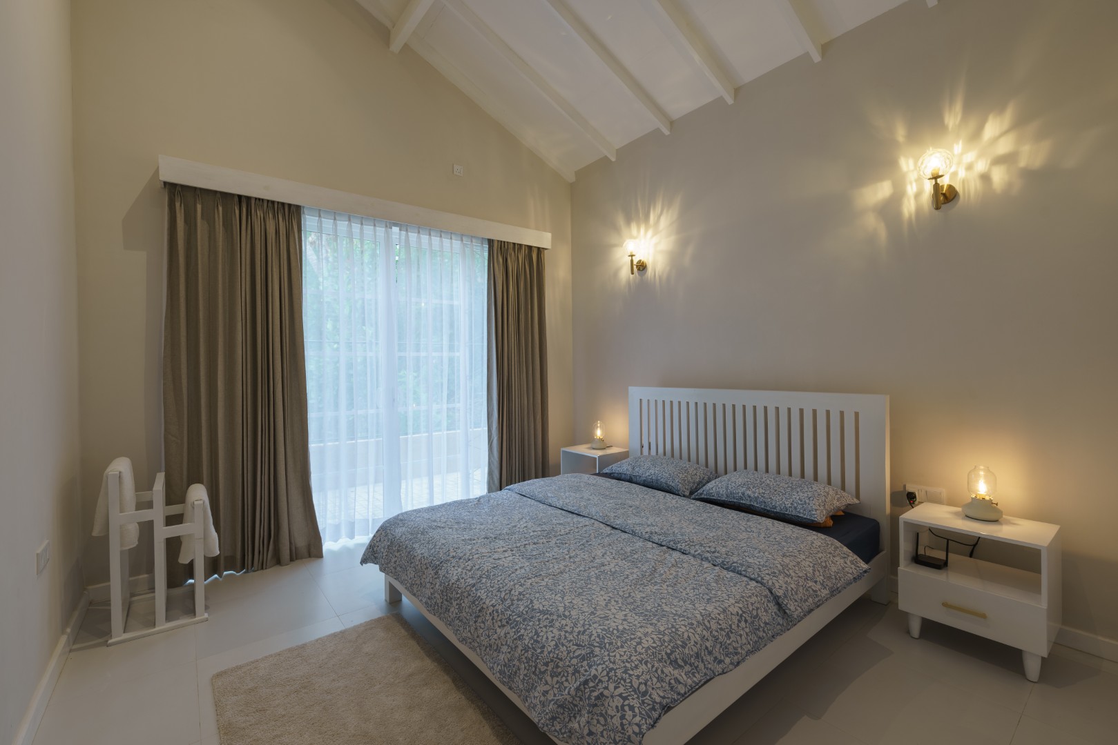 Dishan’s Residence 01